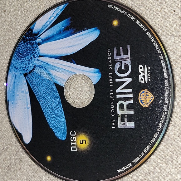 DVD: Fringe - Complete First Season - Picture 11 of 16